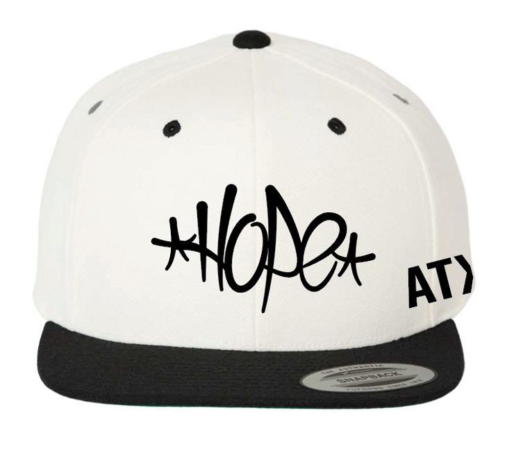 HOPE TAG SNAPBACK CAP - WHITE / BLACK